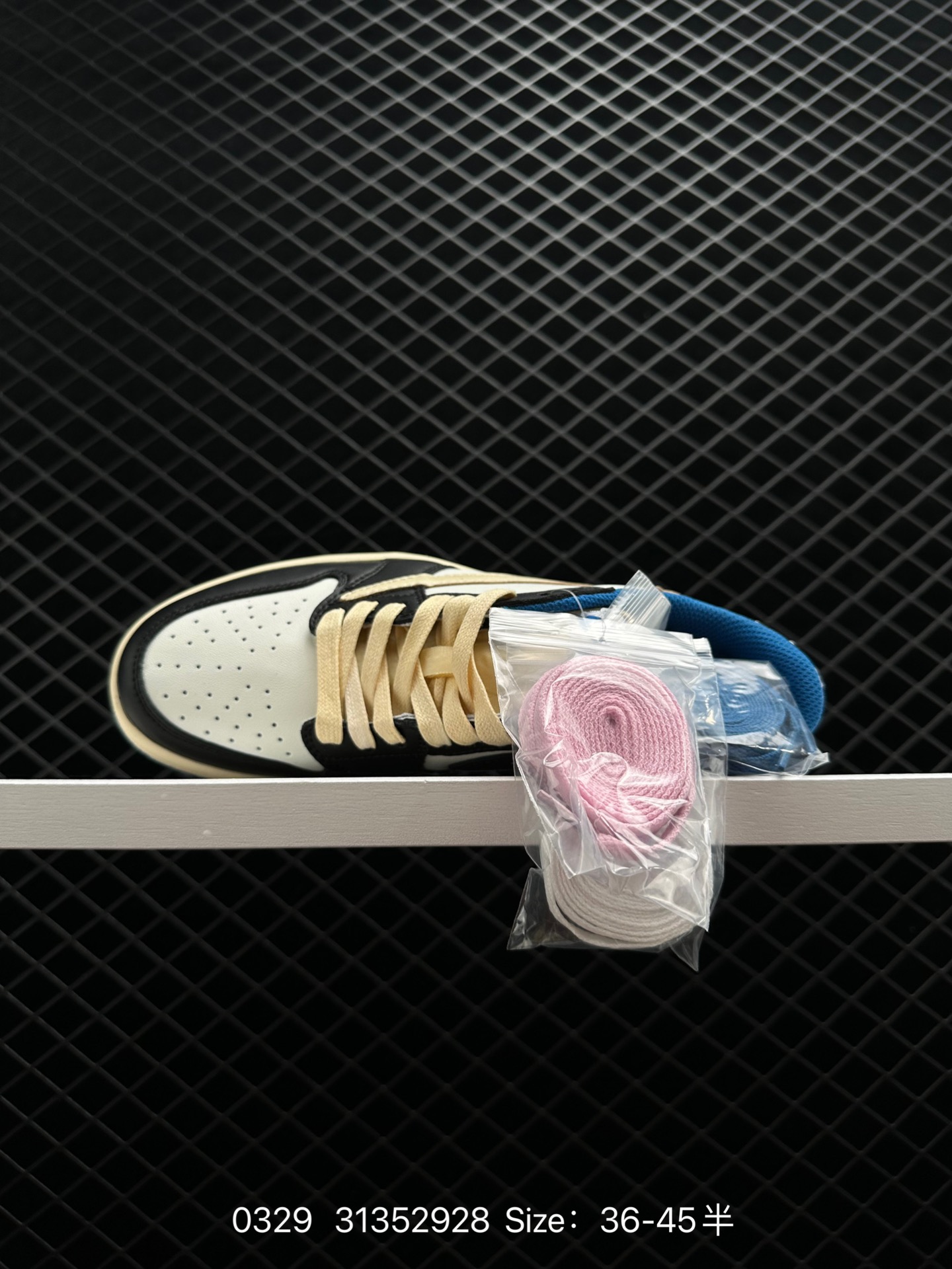 Travis Scott x Tiffany & Co. x Nike Air Jordan 1 Low OG SP